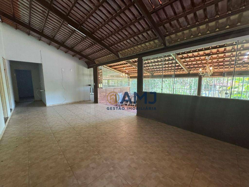 Chácara à venda com 4 quartos, 450m² - Foto 15