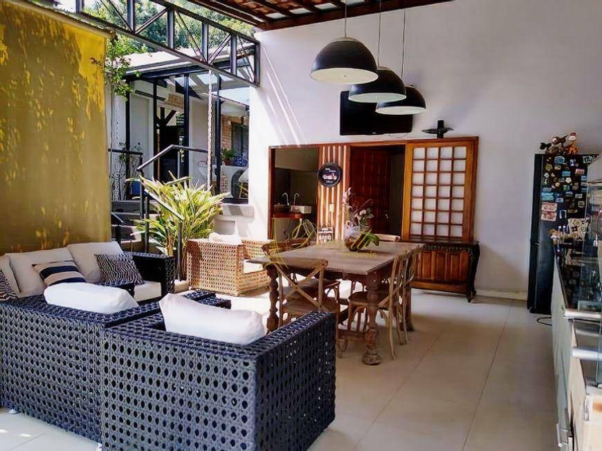 Casa de Condomínio à venda com 3 quartos, 220m² - Foto 75