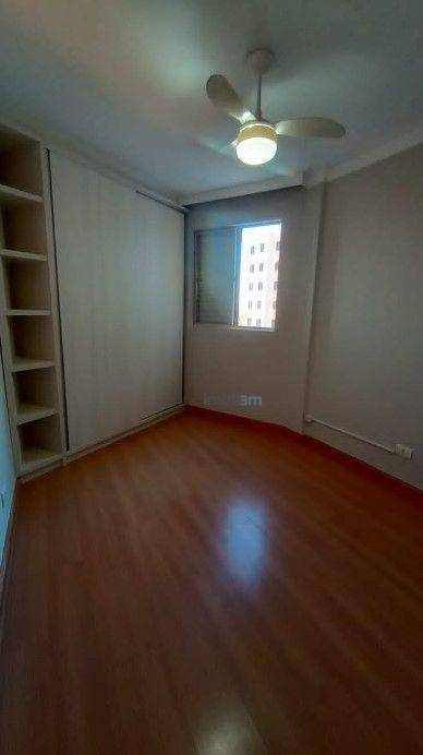 Apartamento para alugar com 3 quartos, 91m² - Foto 8