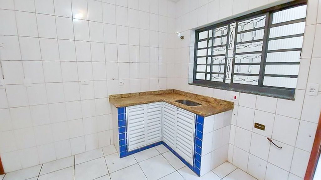 Sobrado à venda com 2 quartos, 200m² - Foto 8