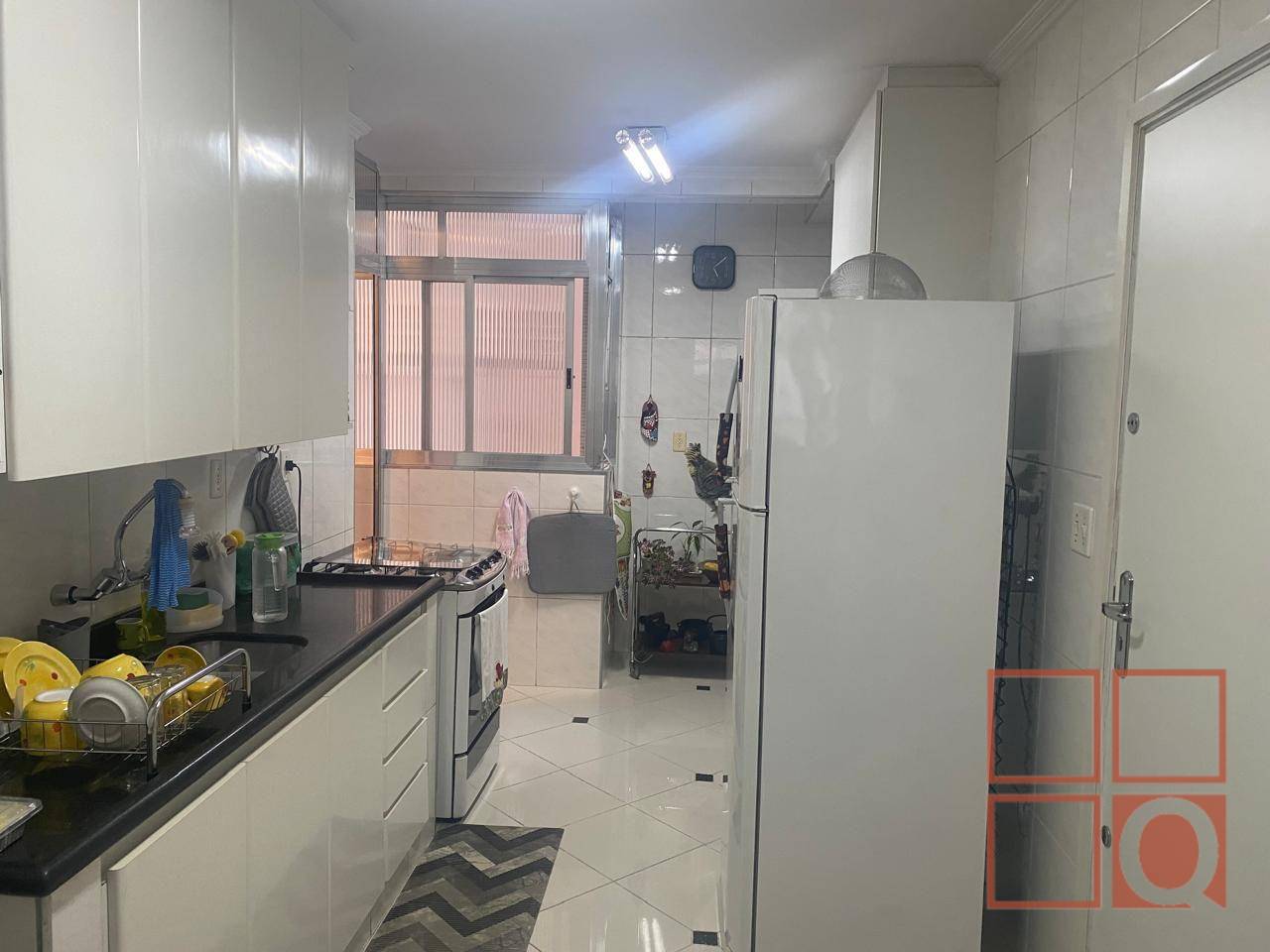 Apartamento à venda com 3 quartos, 133m² - Foto 9