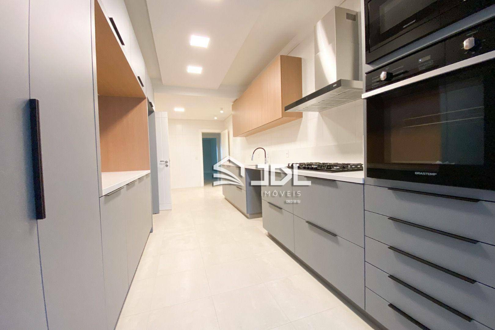 Apartamento à venda com 3 quartos, 255m² - Foto 17