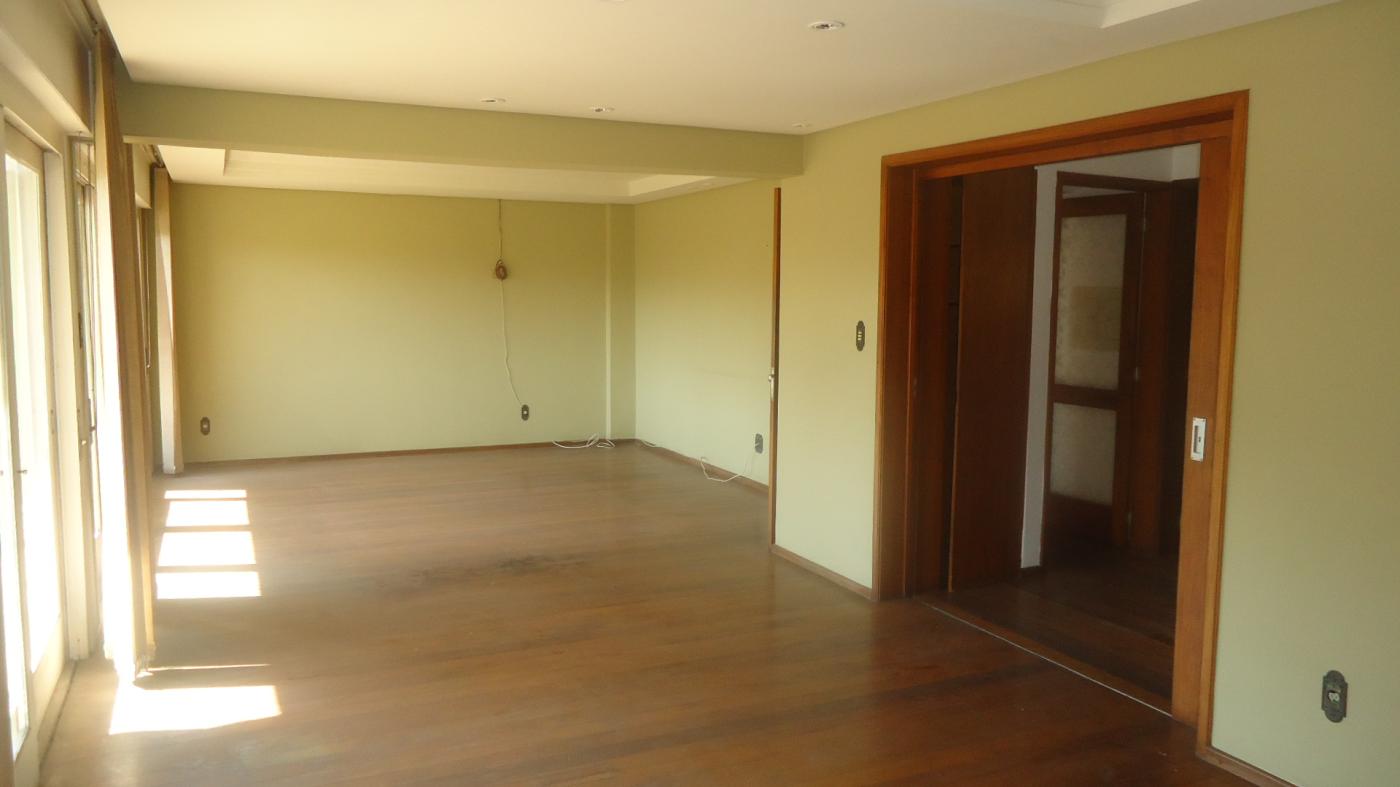 Apartamento à venda com 3 quartos, 150m² - Foto 2