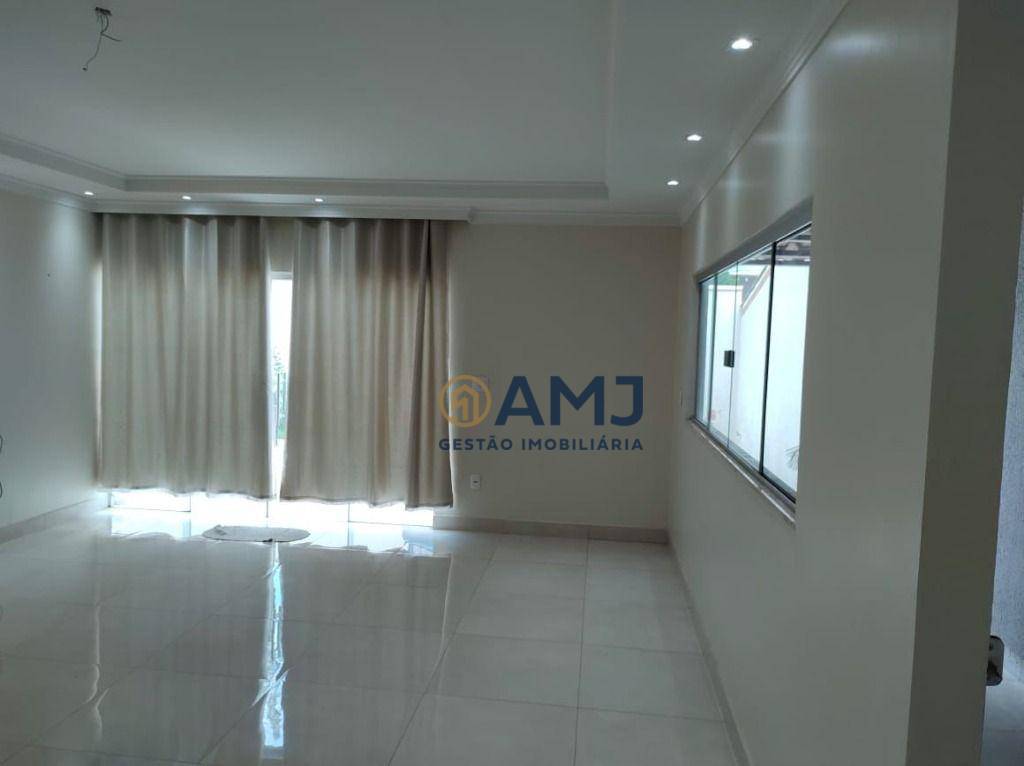 Sobrado à venda com 5 quartos, 230m² - Foto 3