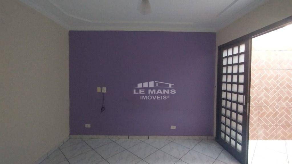 Casa à venda com 3 quartos, 135m² - Foto 8