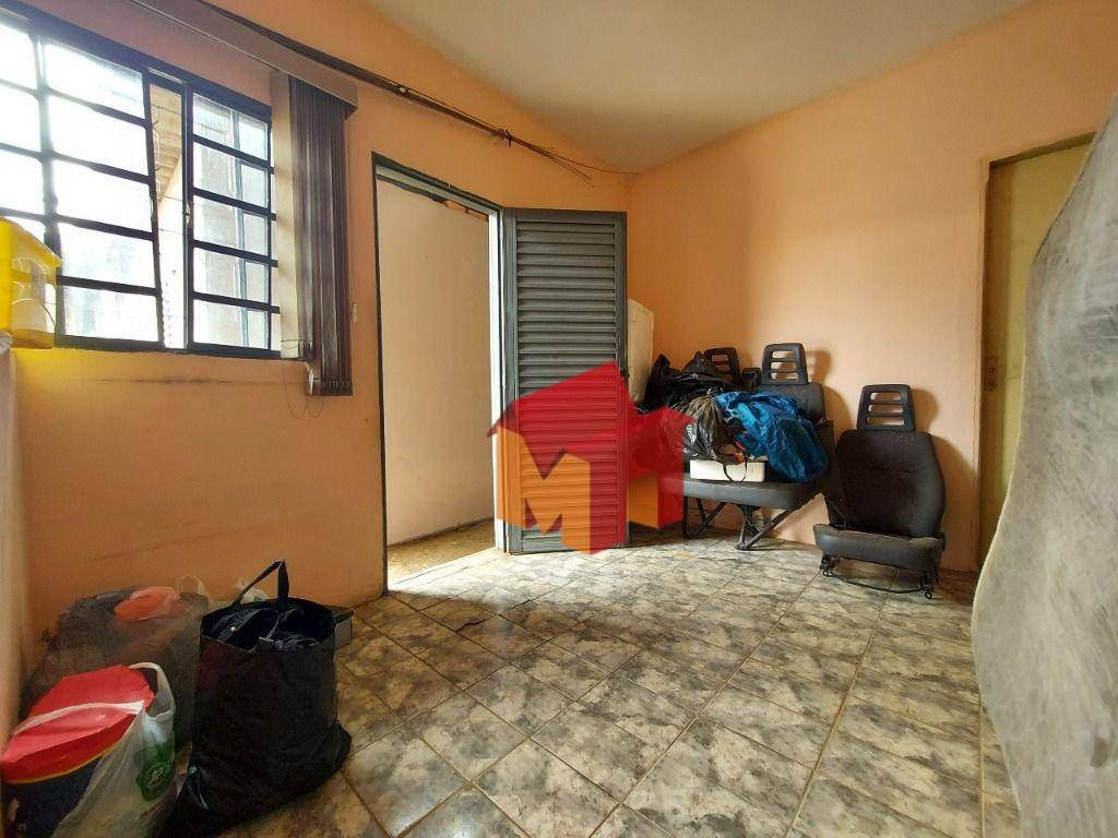 Casa à venda com 2 quartos, 175m² - Foto 17