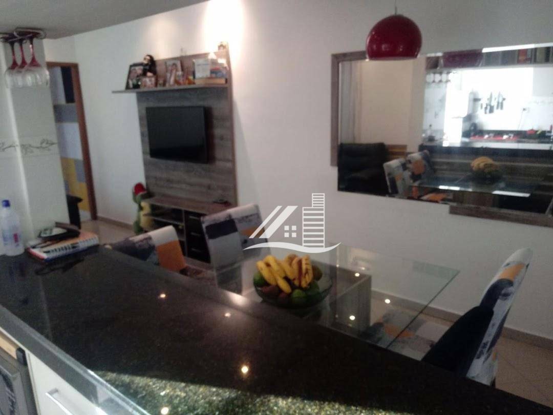 Apartamento à venda com 2 quartos, 67m² - Foto 3