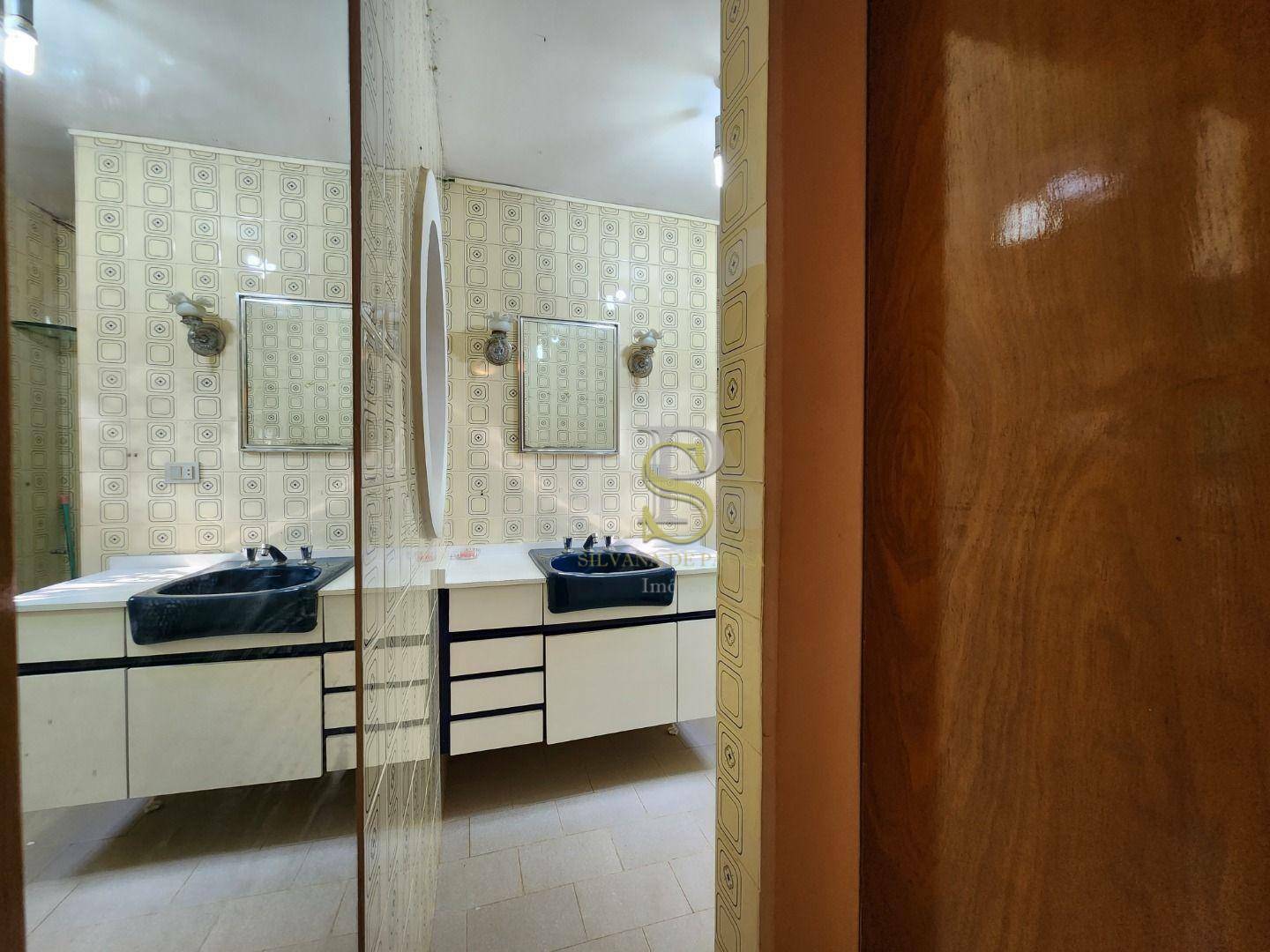 Chácara à venda com 5 quartos, 435m² - Foto 17