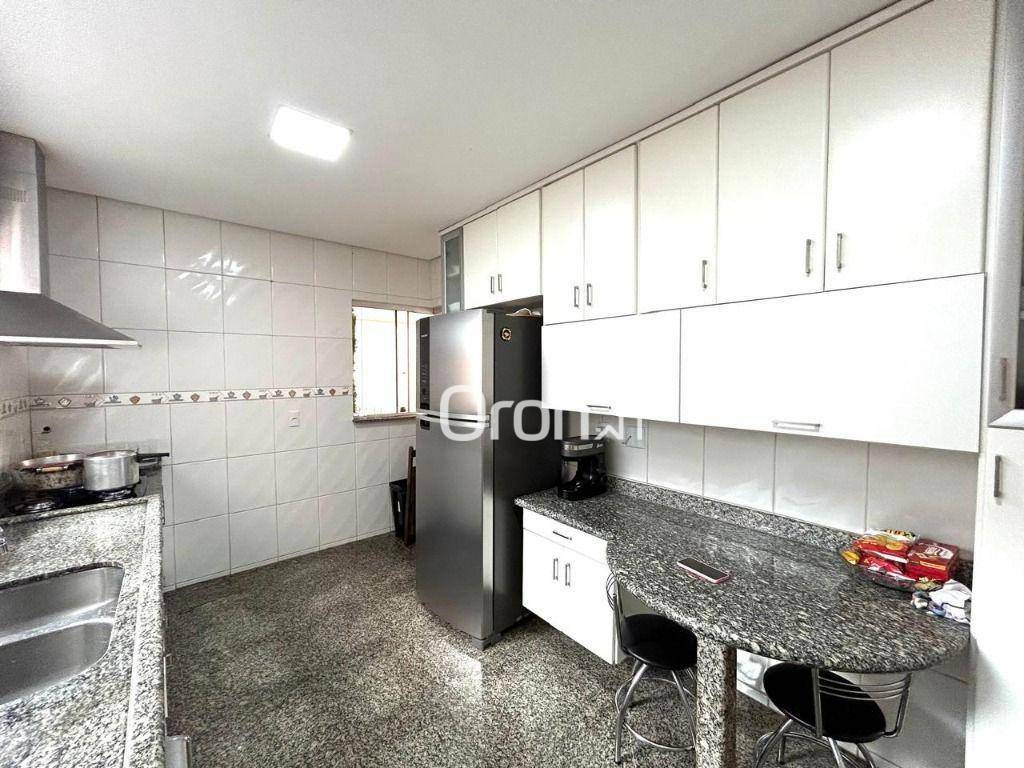 Sobrado à venda com 4 quartos, 230m² - Foto 10