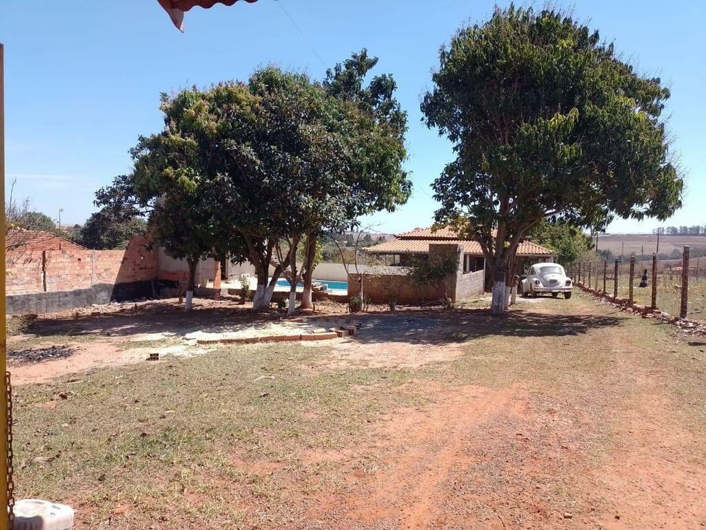 Fazenda à venda com 3 quartos, 1000m² - Foto 1