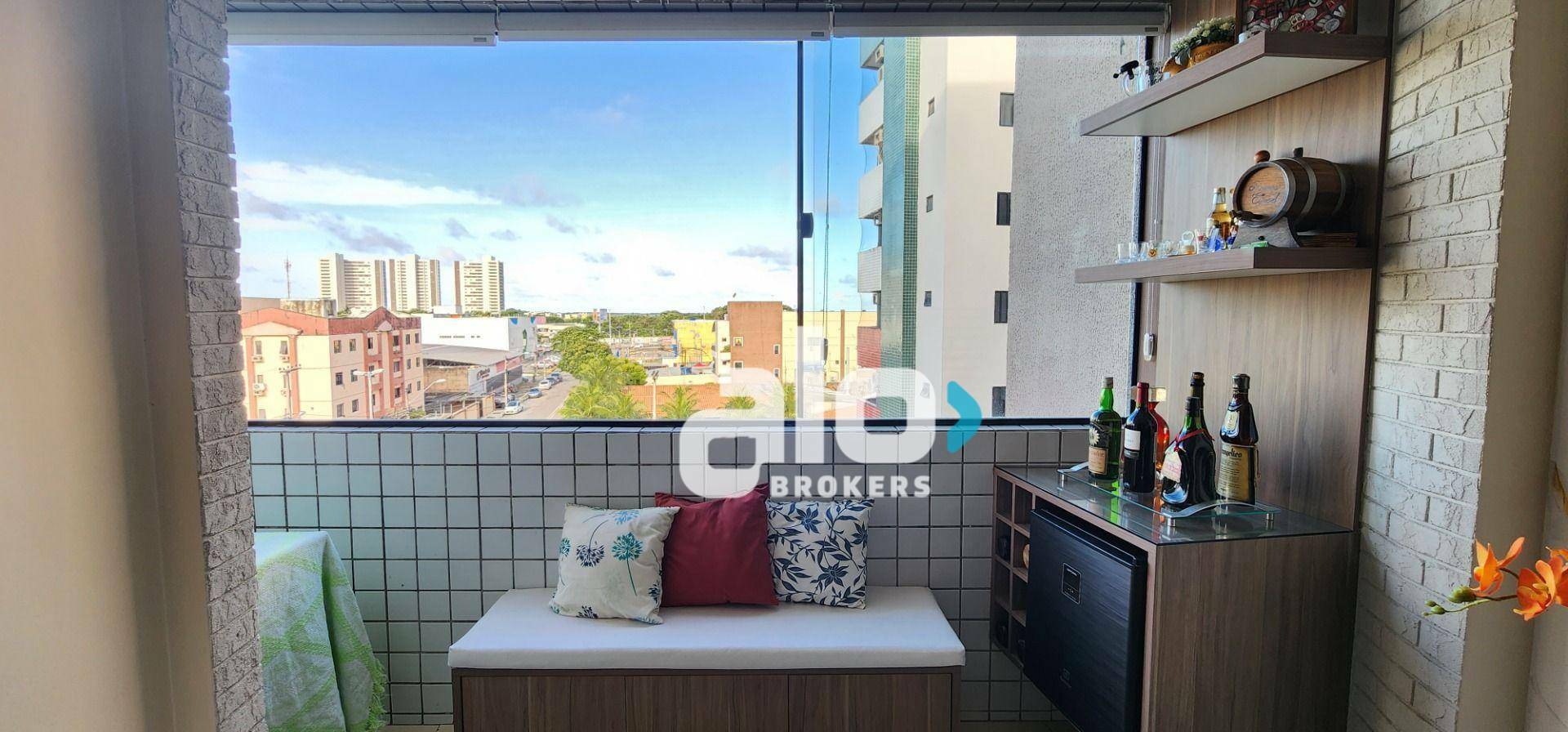 Apartamento à venda com 2 quartos, 67m² - Foto 5