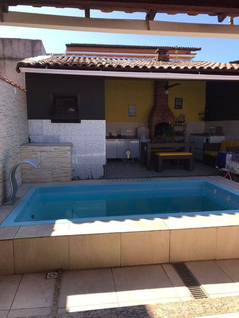 Casa à venda com 2 quartos, 90m² - Foto 3