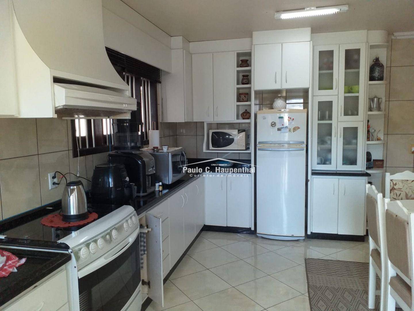 Casa à venda com 3 quartos, 220m² - Foto 16