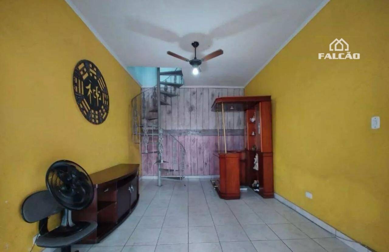 Sobrado à venda com 3 quartos, 178m² - Foto 2