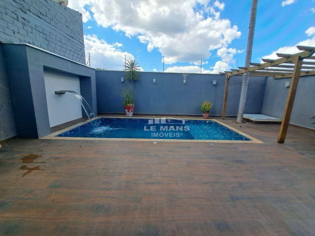 Casa à venda com 3 quartos, 150m² - Foto 9