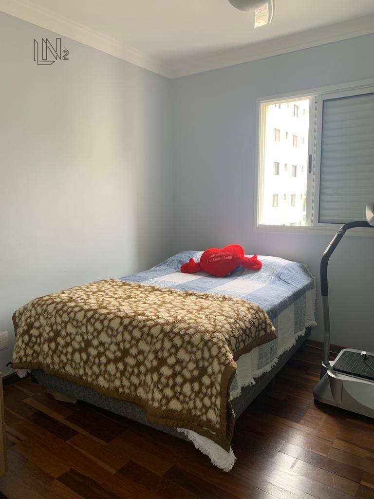 Apartamento à venda com 3 quartos, 116m² - Foto 9