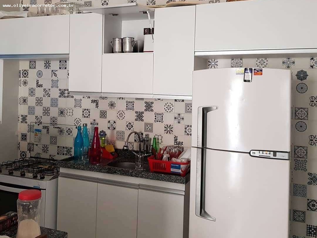 Casa à venda com 2 quartos, 100m² - Foto 10