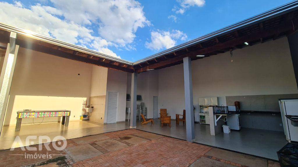 Casa à venda com 2 quartos, 150m² - Foto 15