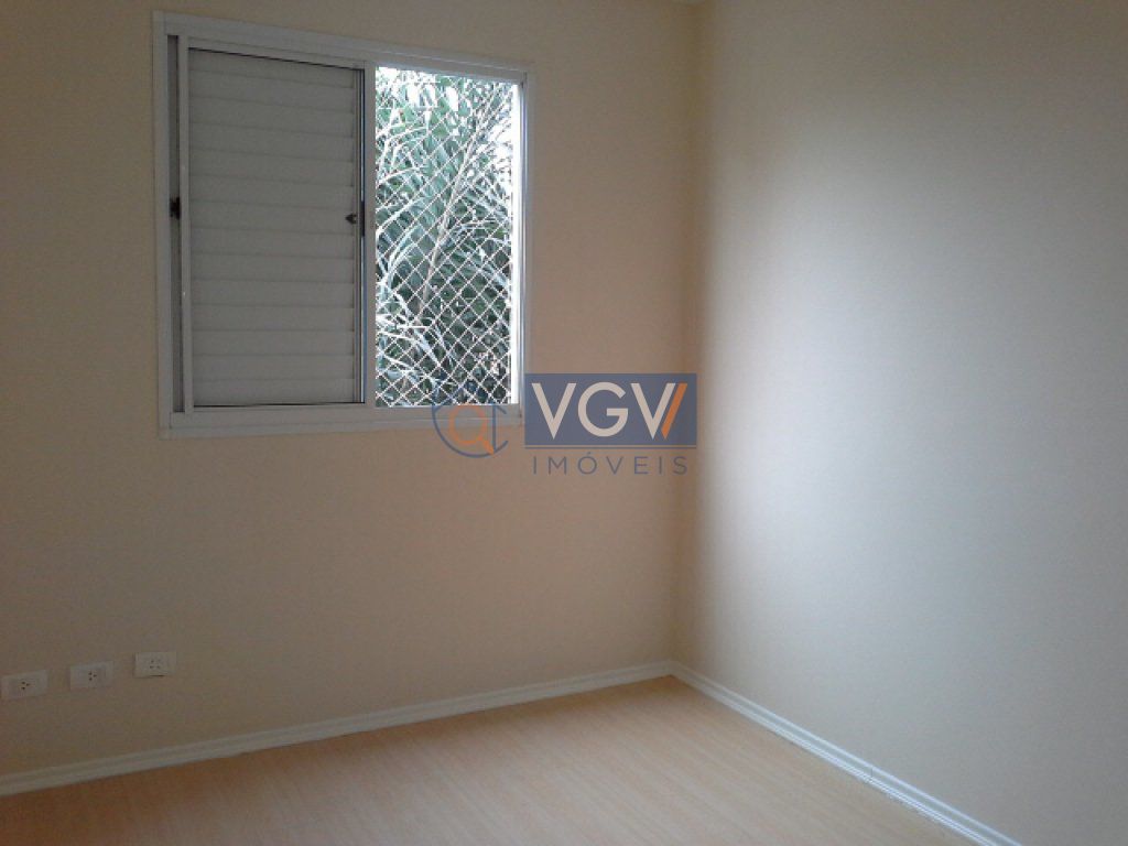 Apartamento para alugar com 3 quartos, 70m² - Foto 2