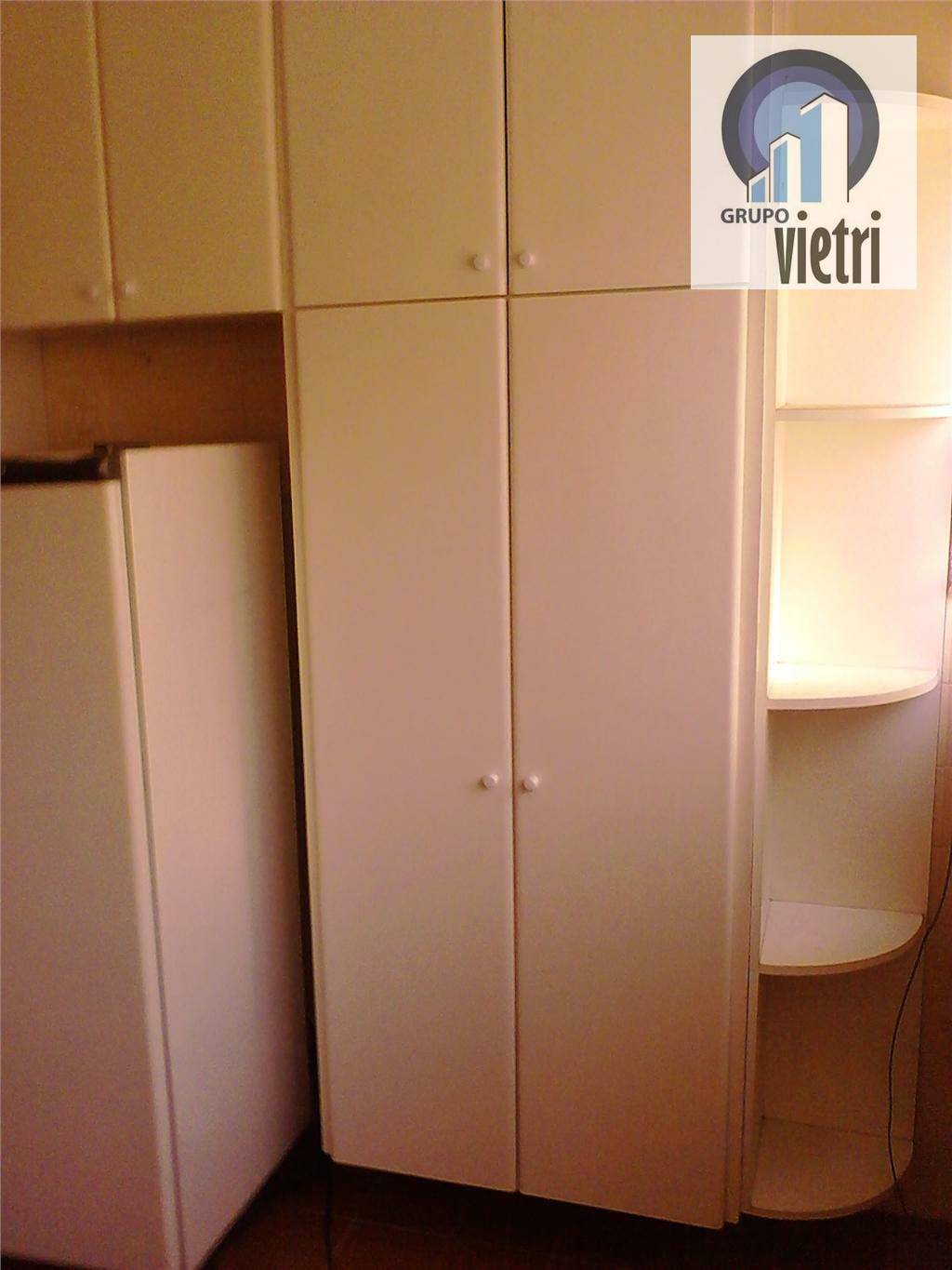 Apartamento à venda com 2 quartos, 60m² - Foto 18