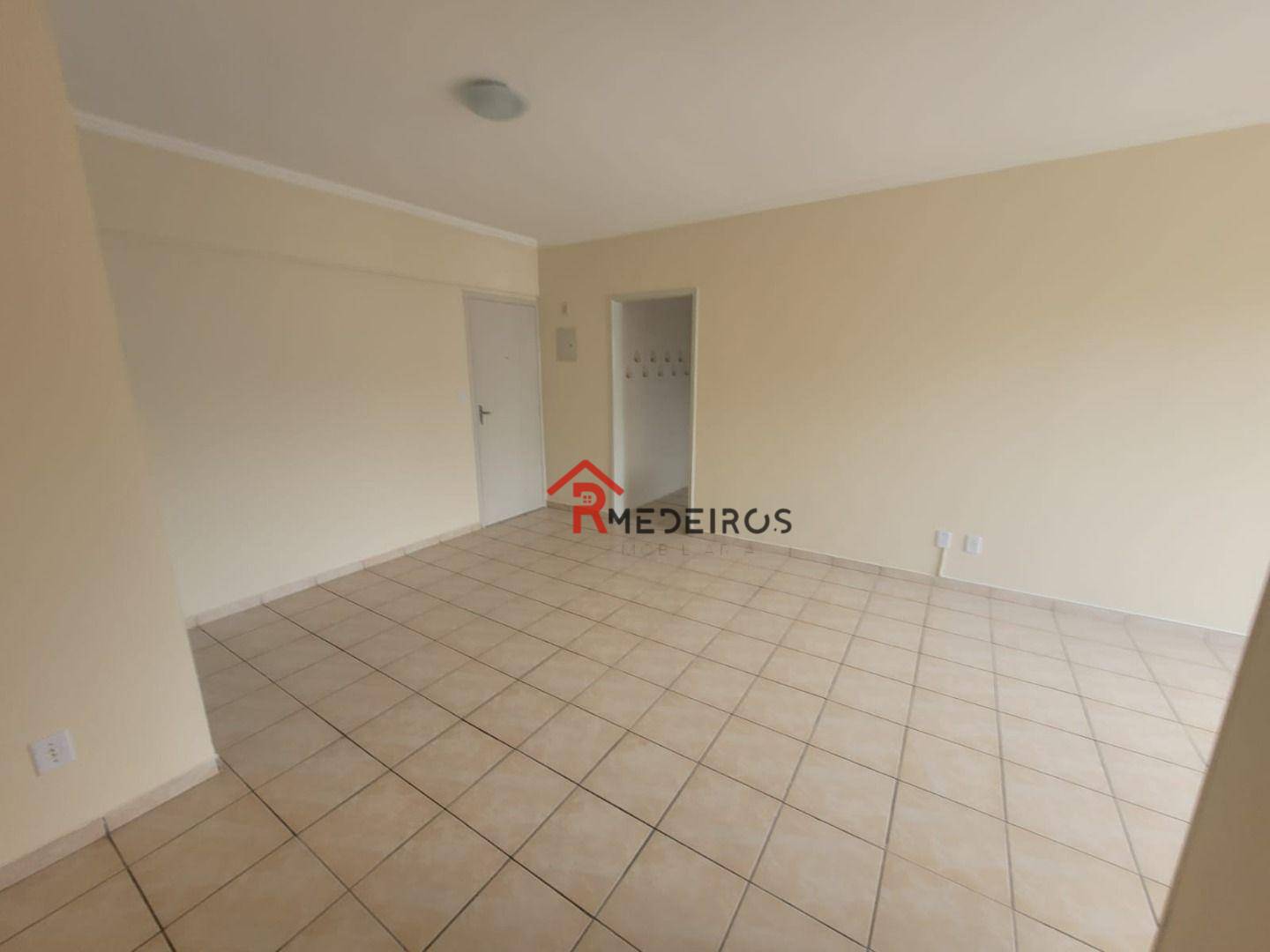 Apartamento para alugar com 2 quartos, 76m² - Foto 3