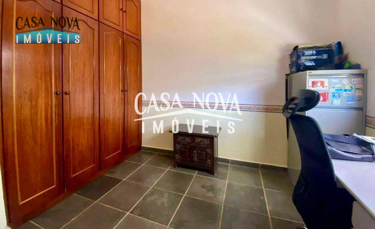 Casa de Condomínio à venda com 3 quartos, 375m² - Foto 25