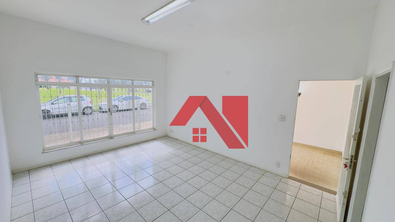 Casa, 3 quartos, 196 m² - Foto 2