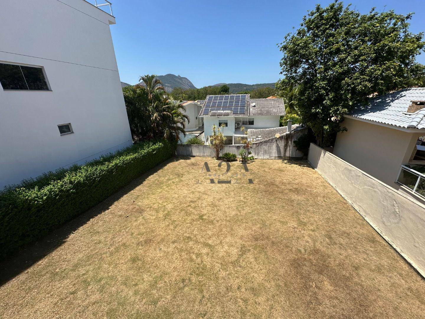 Casa de Condomínio à venda com 4 quartos, 292m² - Foto 10