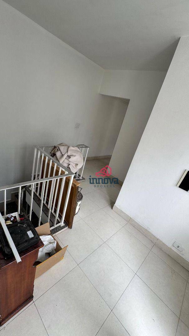 Sobrado à venda e aluguel com 3 quartos, 240m² - Foto 11