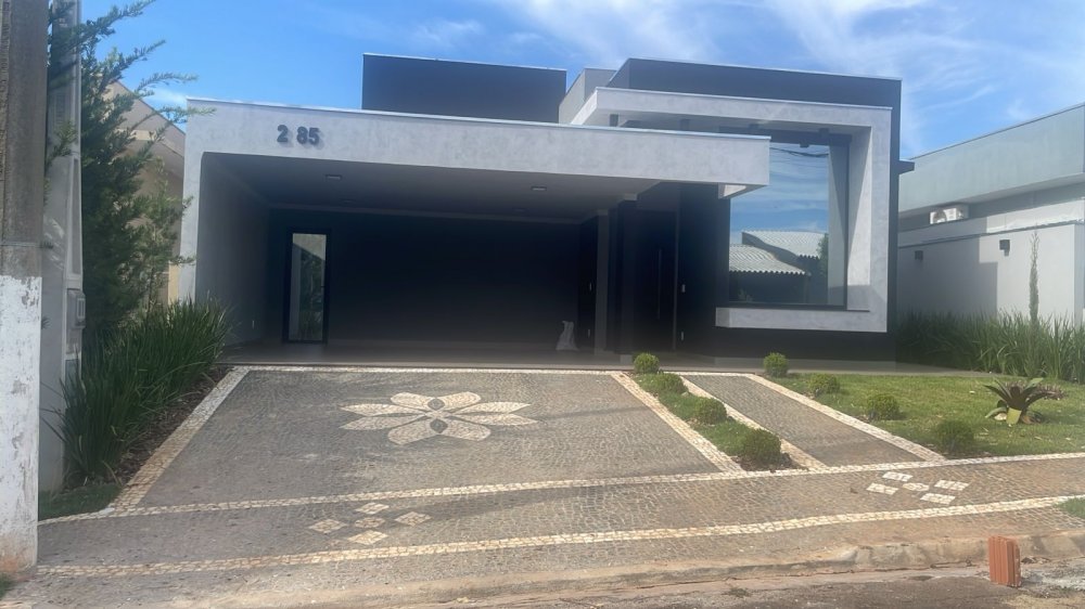 Casa de Condomínio à venda com 3 quartos, 360m² - Foto 1