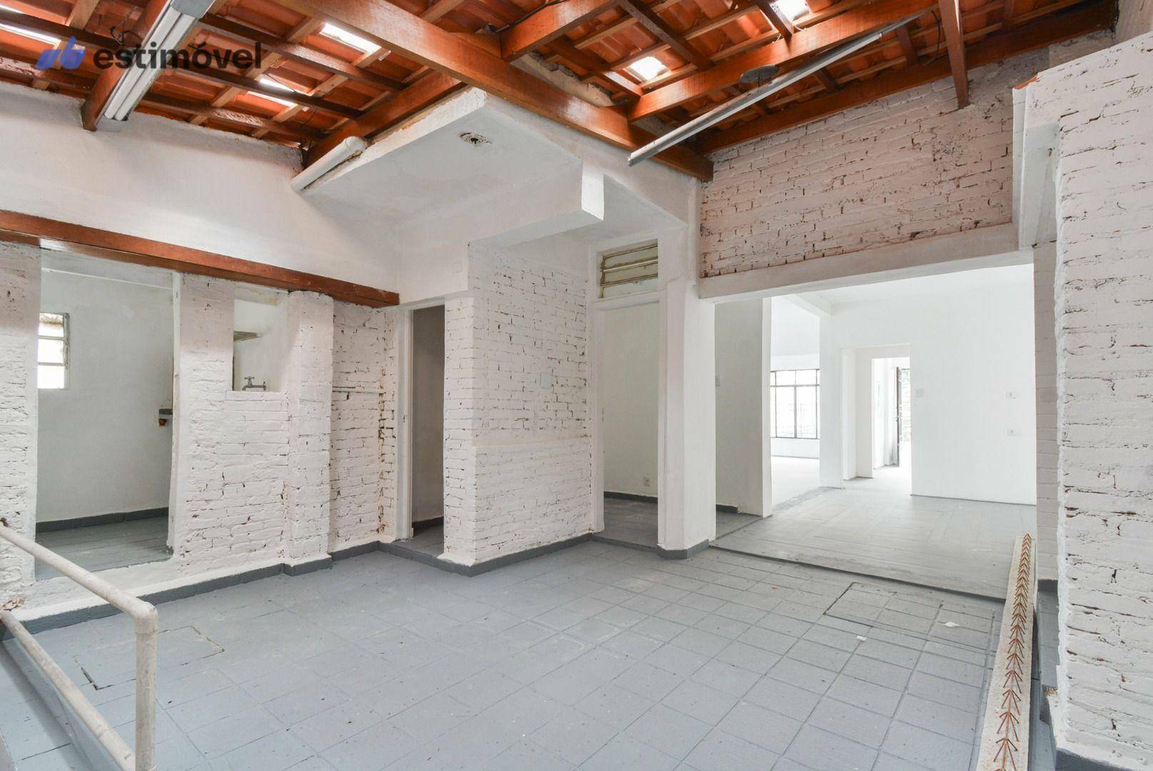 Casa para alugar com 3 quartos, 220m² - Foto 11