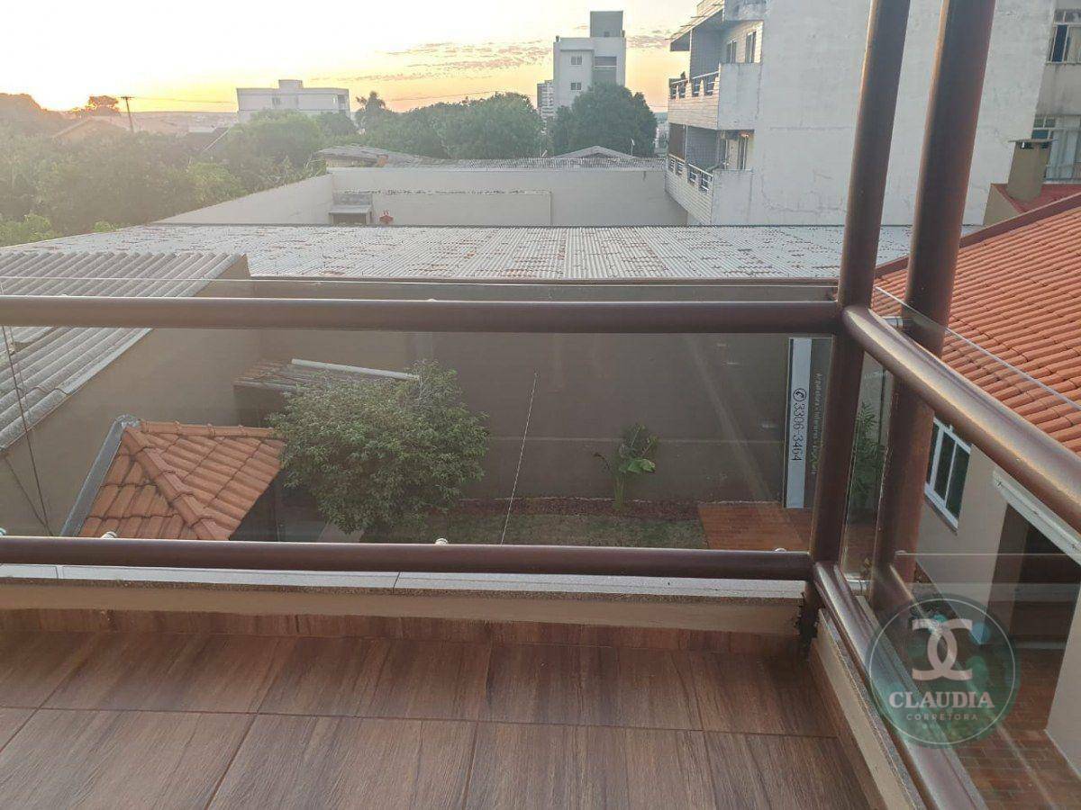 Sobrado à venda com 6 quartos, 374m² - Foto 6