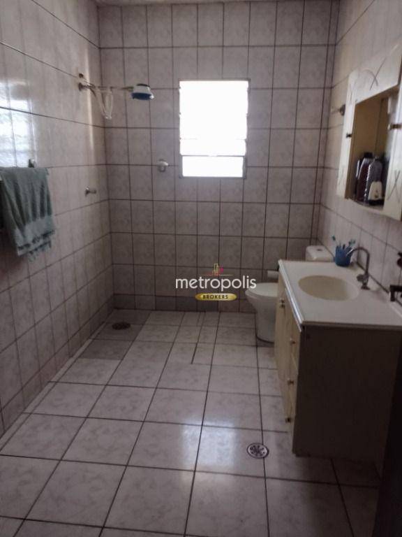 Casa à venda com 3 quartos, 210m² - Foto 16