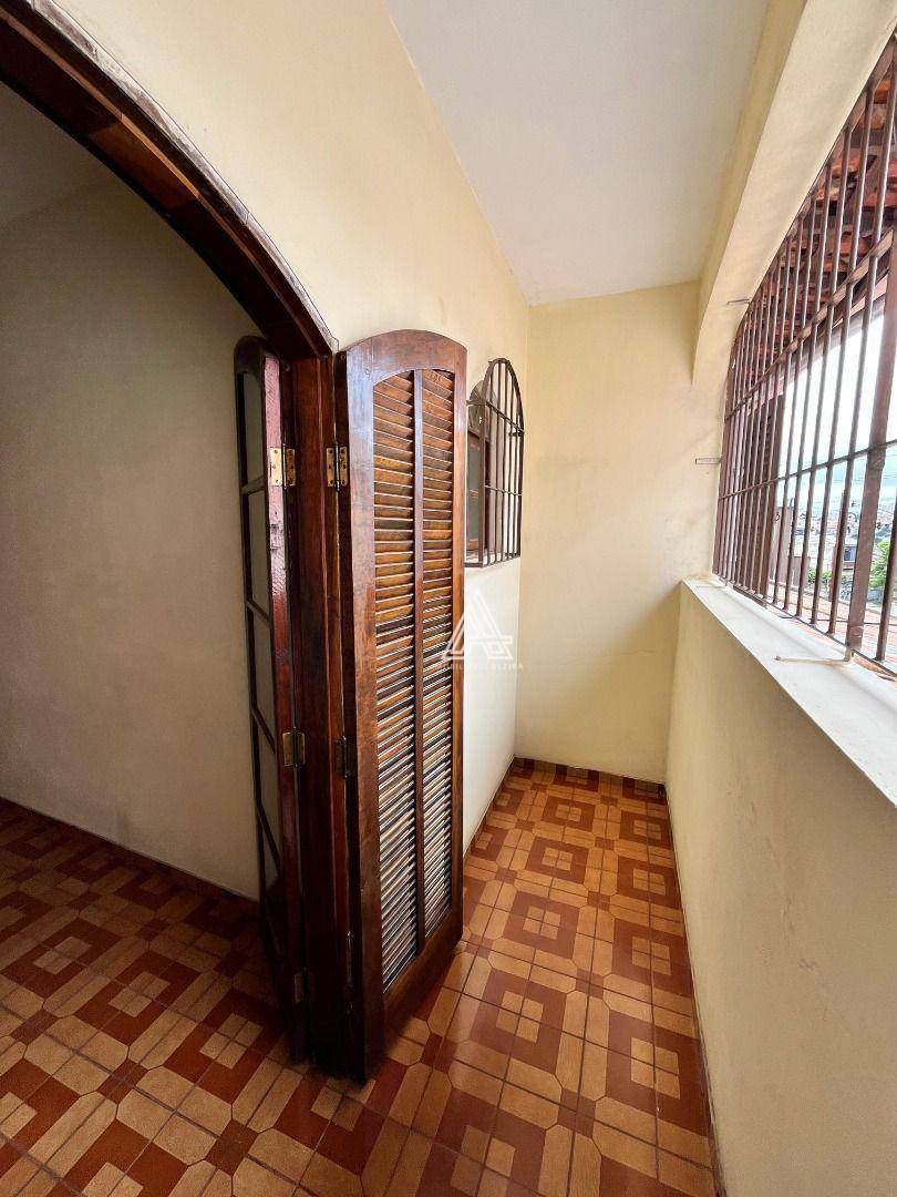 Sobrado à venda com 4 quartos, 182m² - Foto 98