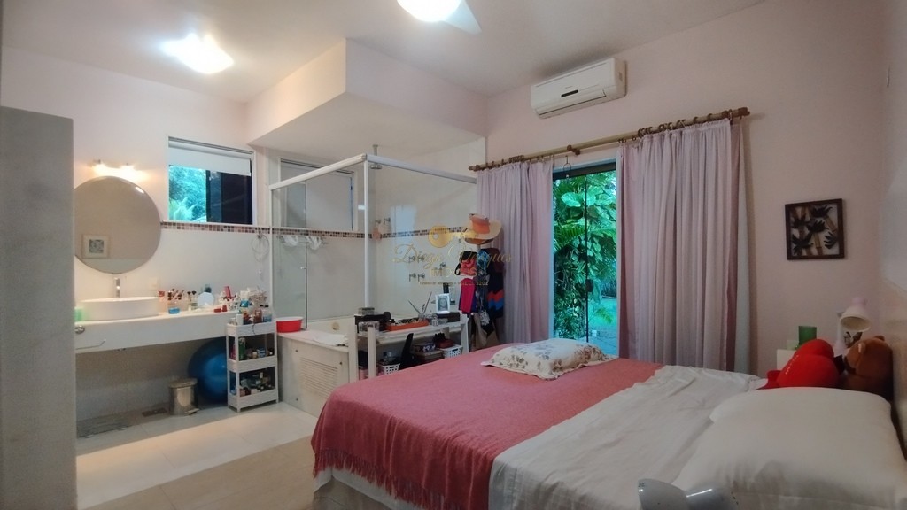 Casa à venda com 7 quartos, 3200m² - Foto 22