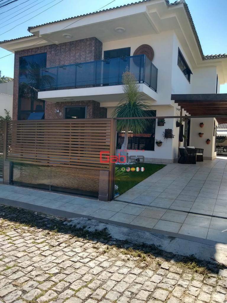 Casa de Condomínio à venda com 3 quartos, 250m² - Foto 1