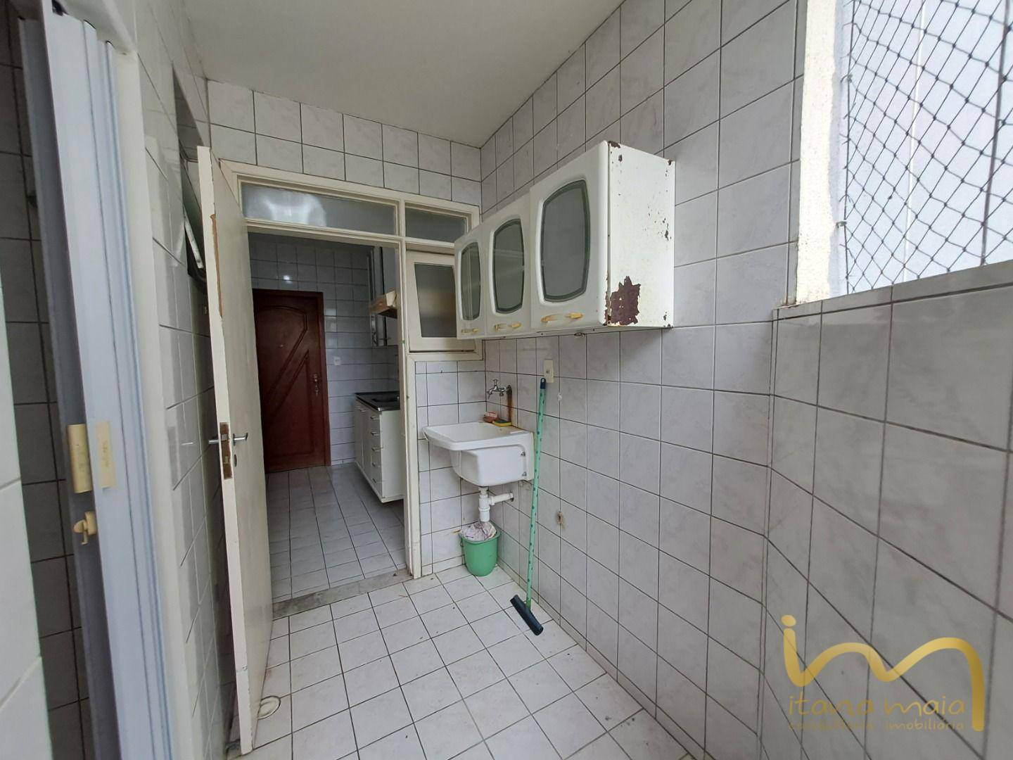 Apartamento à venda com 2 quartos, 67m² - Foto 18