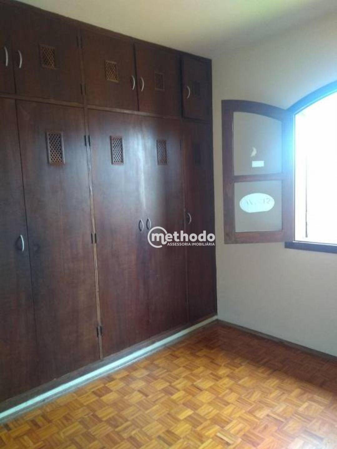 Casa à venda com 5 quartos, 300m² - Foto 17