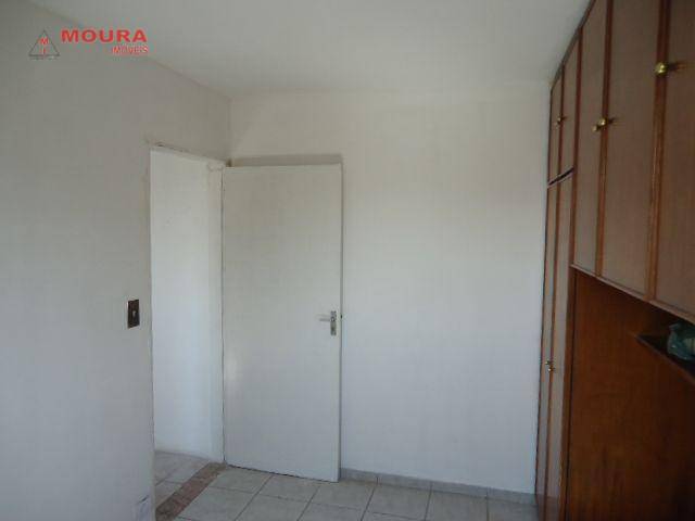 Apartamento à venda com 2 quartos, 65m² - Foto 13