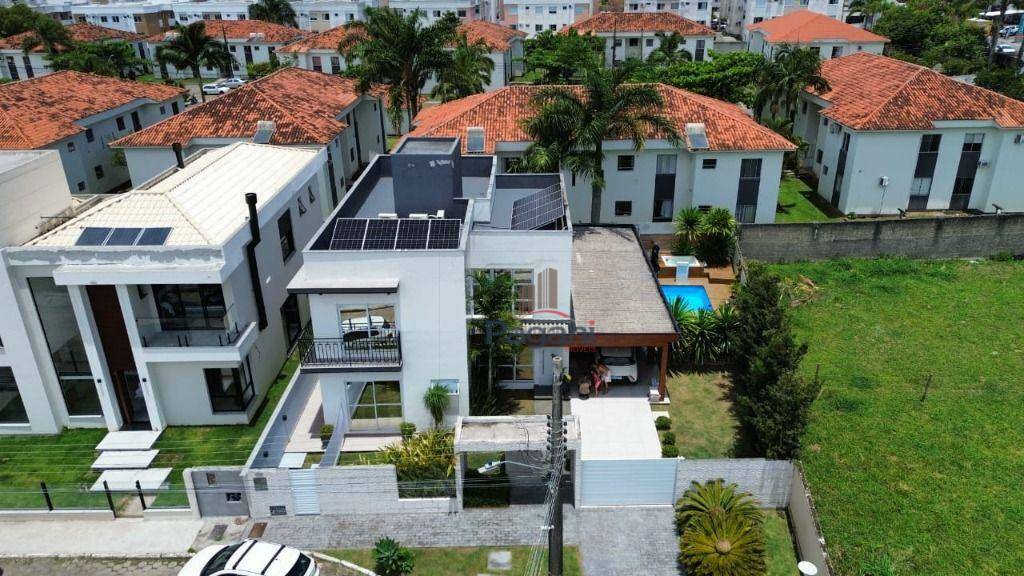 Casa à venda com 5 quartos, 269m² - Foto 18