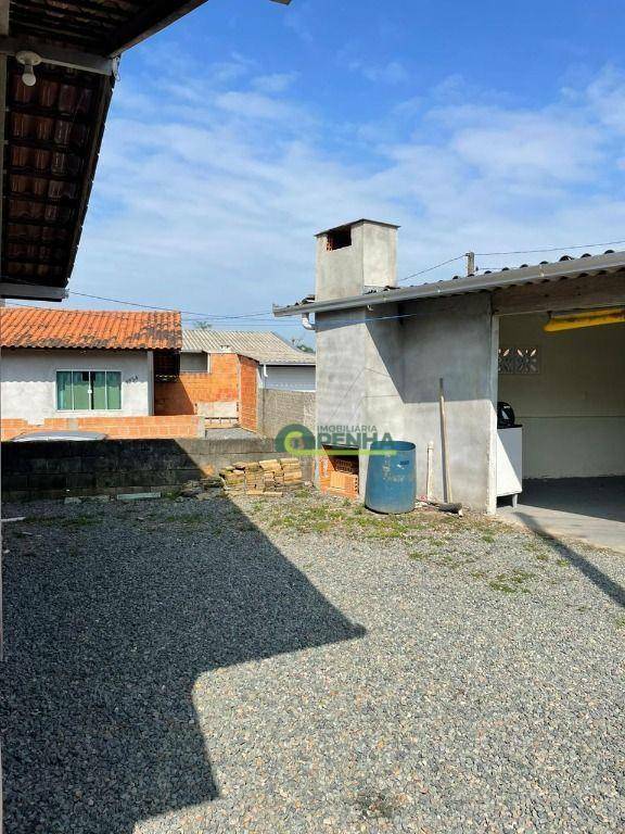 Casa para alugar com 2 quartos, 63m² - Foto 4