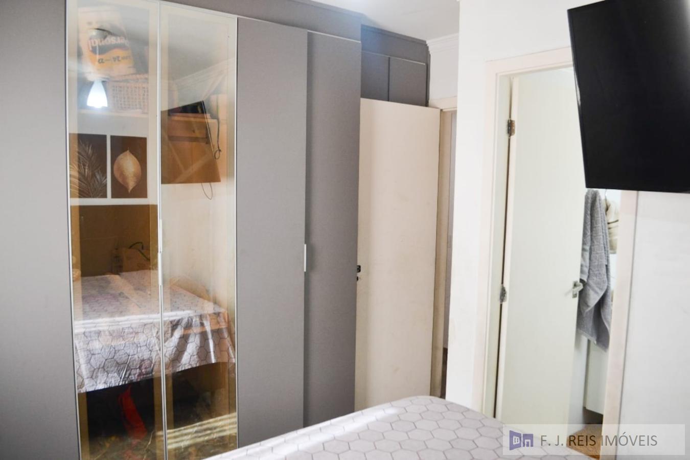 Apartamento à venda com 3 quartos, 76m² - Foto 10