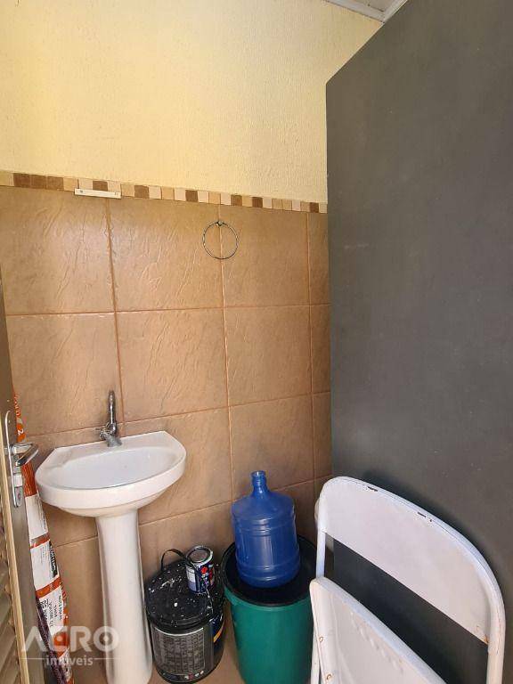 Casa de Condomínio à venda com 3 quartos, 156m² - Foto 2