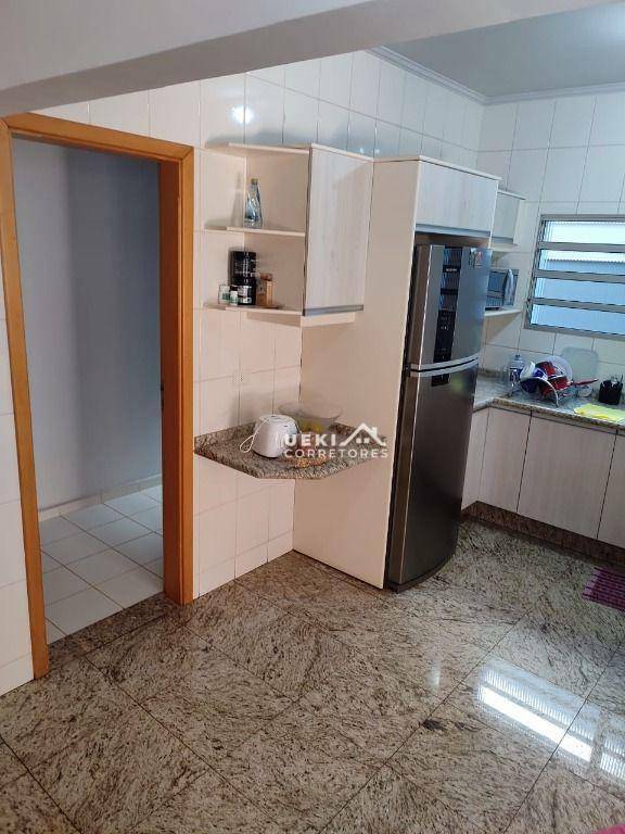 Casa à venda com 5 quartos, 334m² - Foto 30