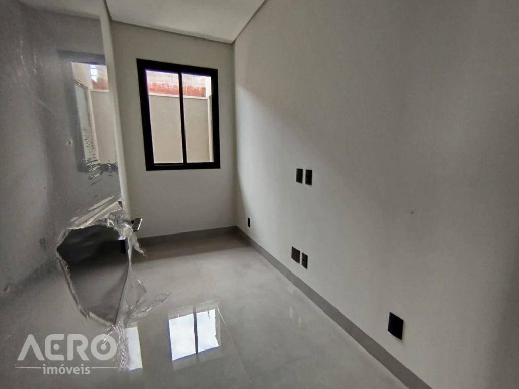 Casa de Condomínio à venda com 3 quartos, 243m² - Foto 39