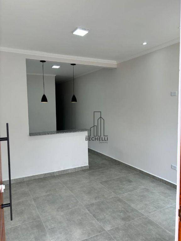 Casa à venda com 2 quartos, 81m² - Foto 2