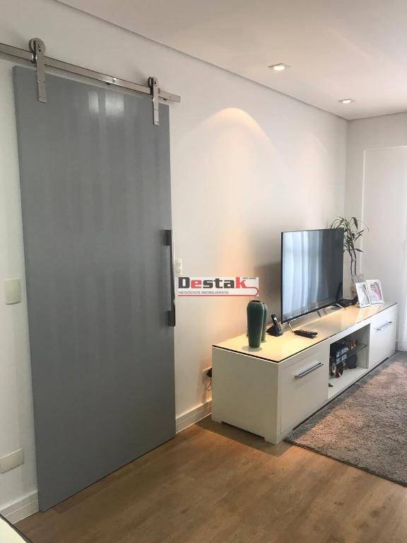 Apartamento à venda com 2 quartos, 76m² - Foto 9