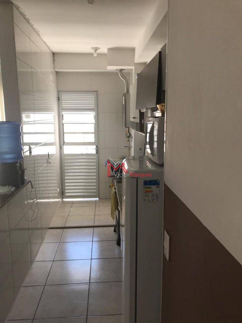 Apartamento à venda com 2 quartos, 62m² - Foto 7