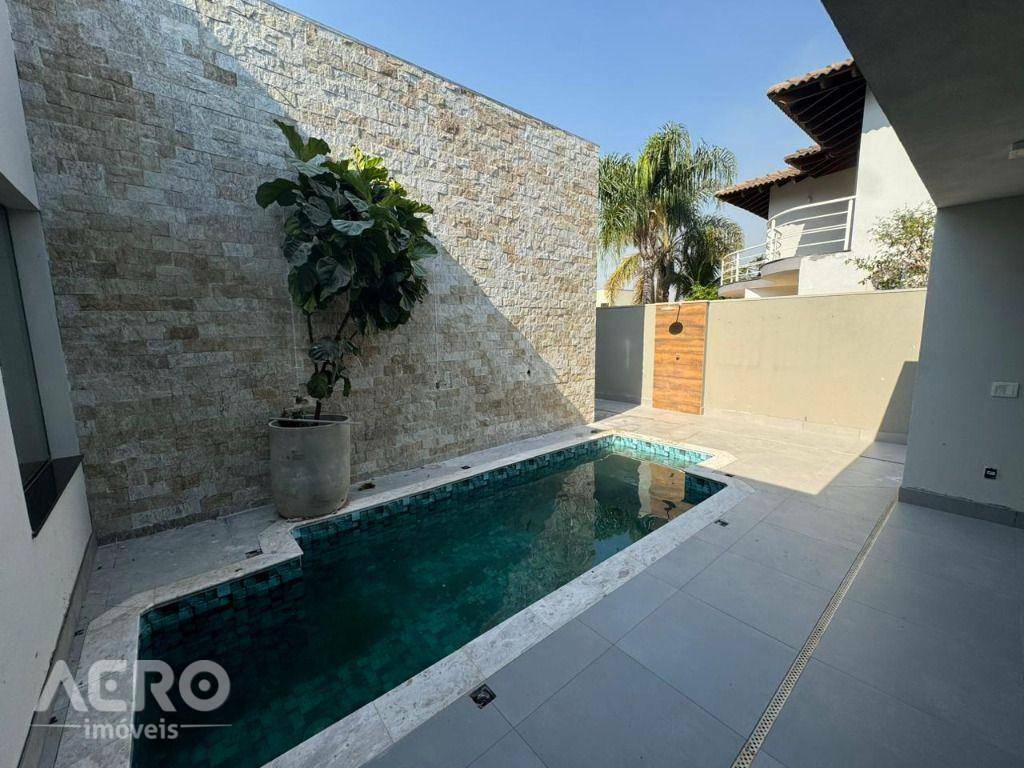 Casa de Condomínio à venda com 4 quartos, 280m² - Foto 1