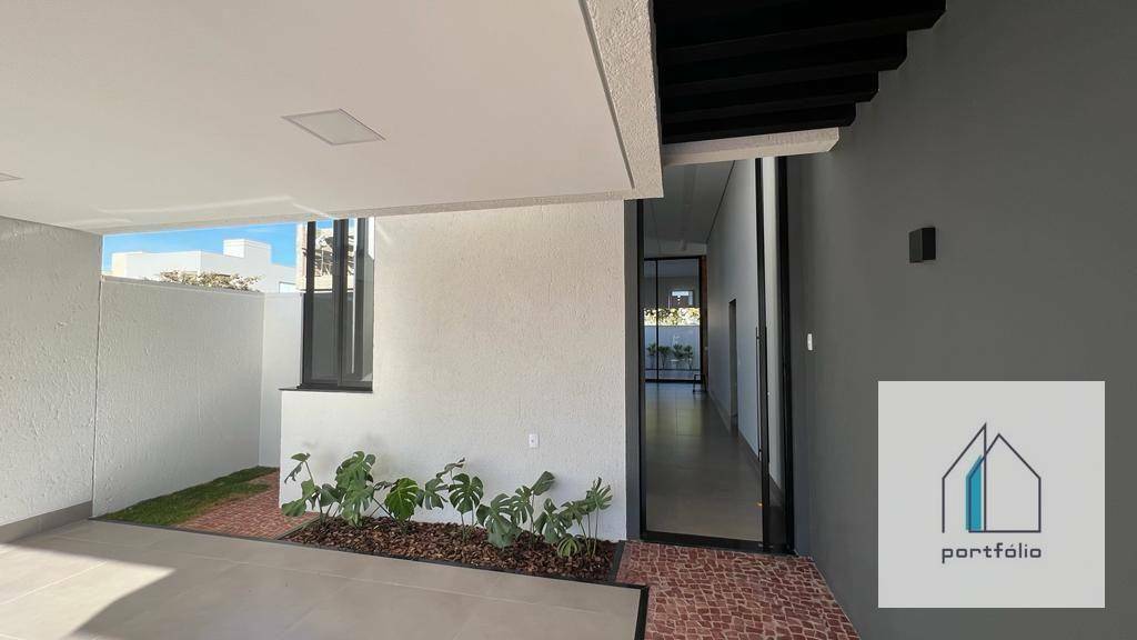 Casa de Condomínio à venda com 3 quartos, 213m² - Foto 2